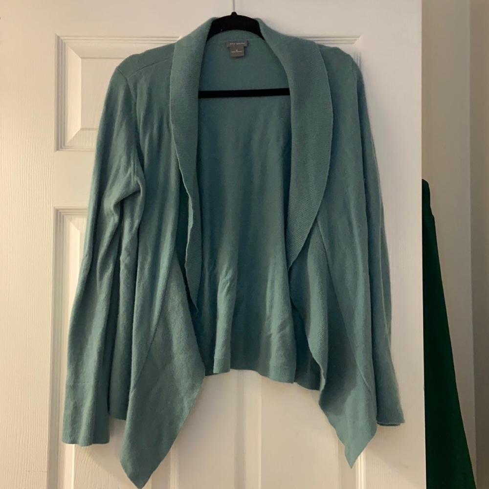 Ann Taylor 100% cashmere cardigan